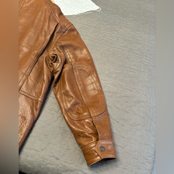 Men’s Andrew Marc leather jacket. Size medium. - Picture 4 of 13
